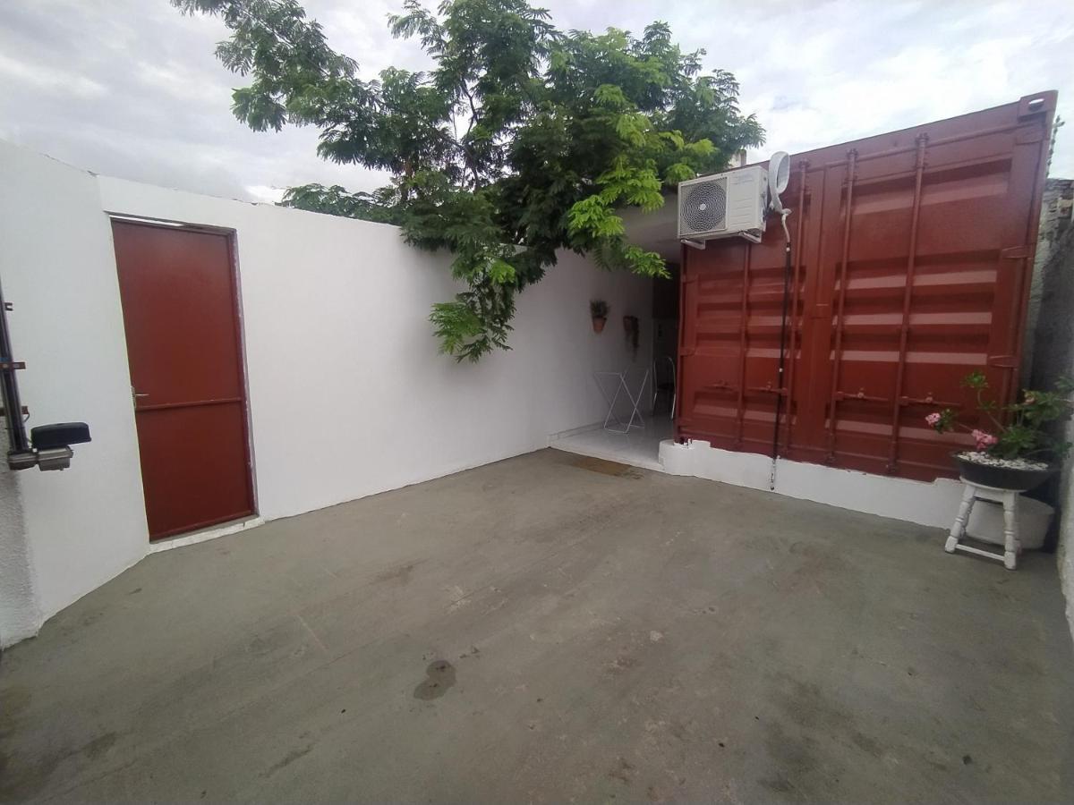 Container Lb Com Garagem Para Carros De Ate 4,5M Boa Vista  Eksteriør billede